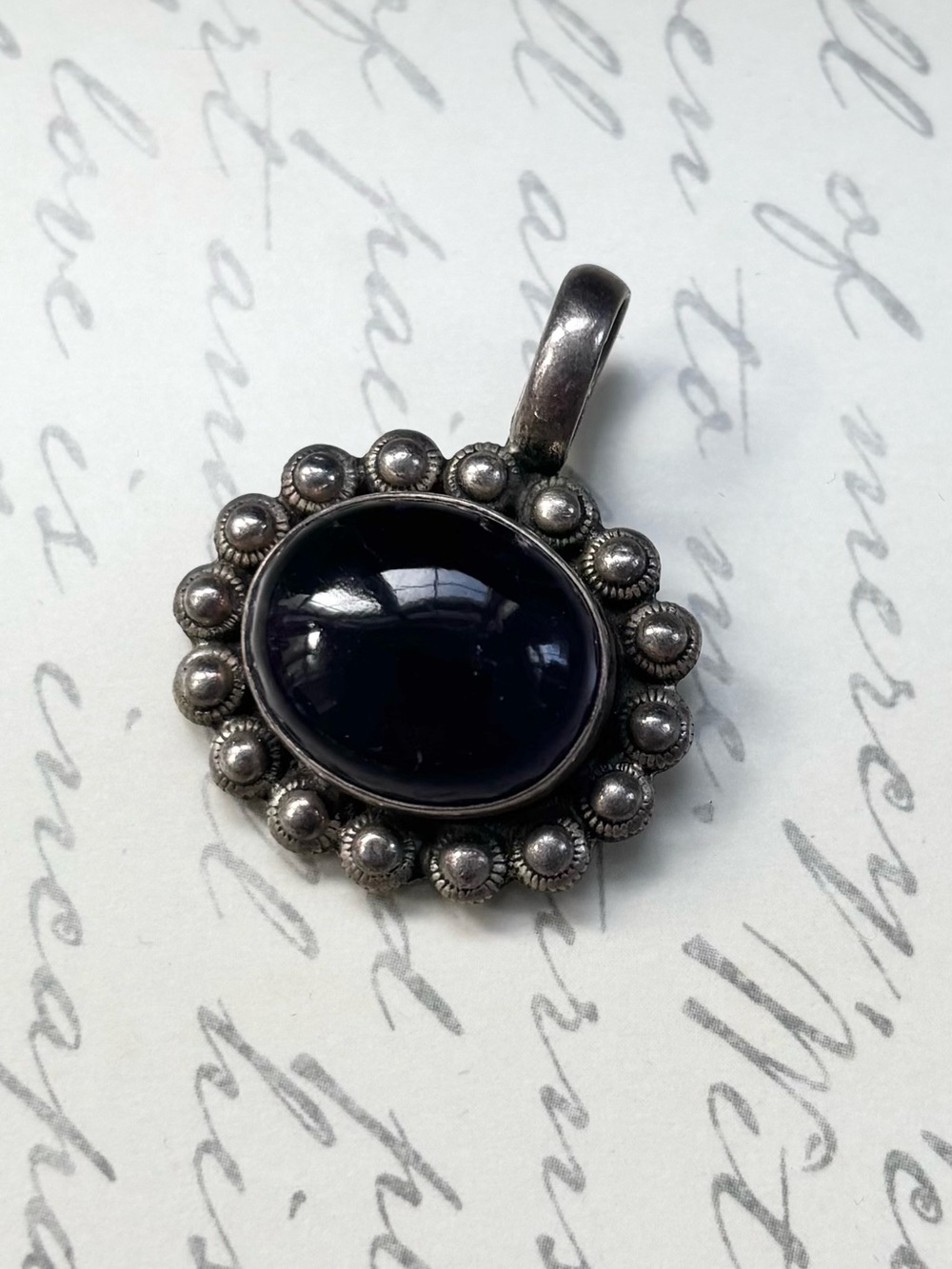 Vintage Sterling Silver Dark Purple Amethsyt Cabochon Pendant